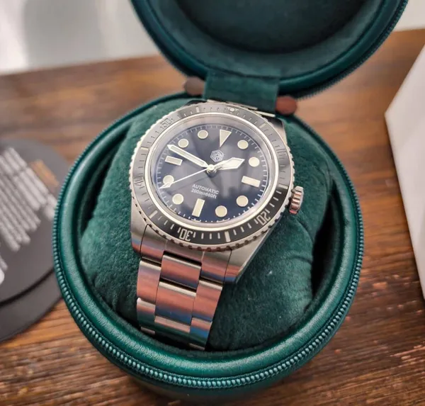 San Martin SN004 MilSub dial close-up with BGW9 lume indices and ceramic bezel