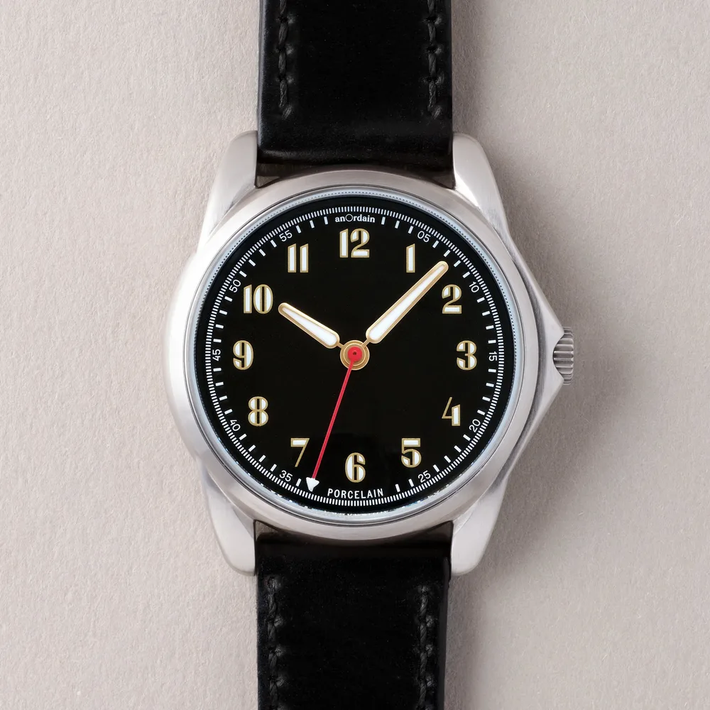 anOrdain Model 2 Porcelain 39.5mm, black glazed porcelain dial, front view