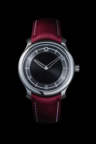 Ming 27.01 front dial view, dark charcoal layered dial