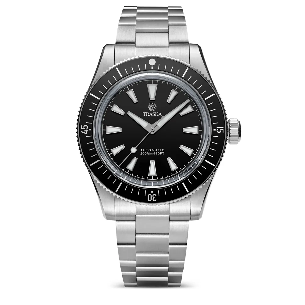 Traska Freediver Carbon Black no-date on steel bracelet, front view