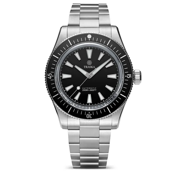 Traska Freediver Carbon Black no-date on steel bracelet, front view