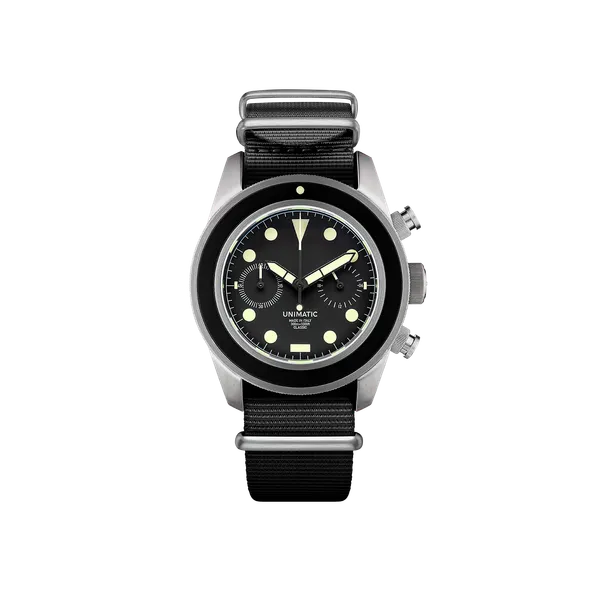 Unimatic Modello Tre UC3 Classic chronograph diver, front view on black NATO strap
